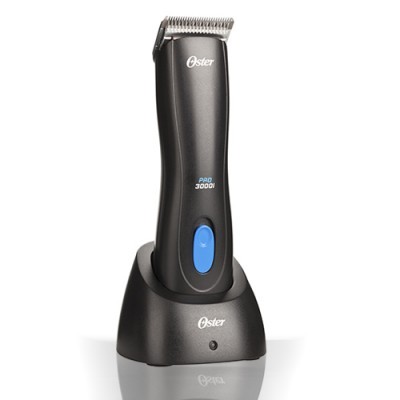 Máquina de cortar cabelo Oster Pro 3000i preta com base de carregamento