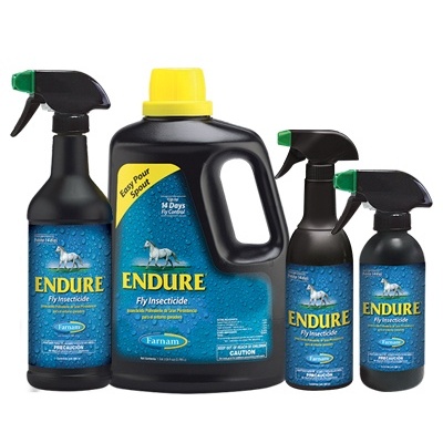 Frascos de inseticida Endure para moscas com rótulos azuis e tampas amarelas