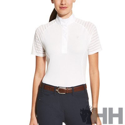 Polo equitação branco com mangas listradas, gola alta e botões.