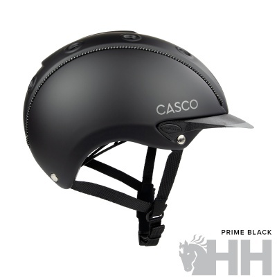 Capacete preto mate para equitação com viseira curta e fivela ajustável