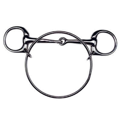 Freio de cavalo prateado em fundo branco