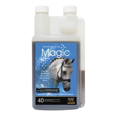 Frasco de Magic para cavalos com rótulo azul e imagem de cavalo cinzento