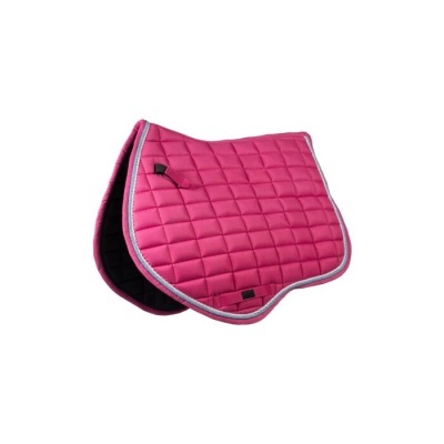 Sela para cavalo cor-de-rosa quiltada com acabamento cinza.
