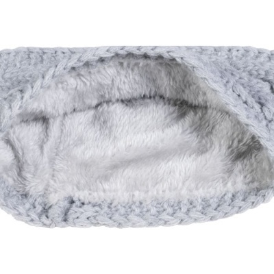 Gorro de malha cinza com forro peludo cinza