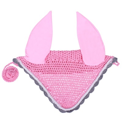 Touca cor-de-rosa de crochê com bordas cinza e branco e orelhas cor-de-rosa