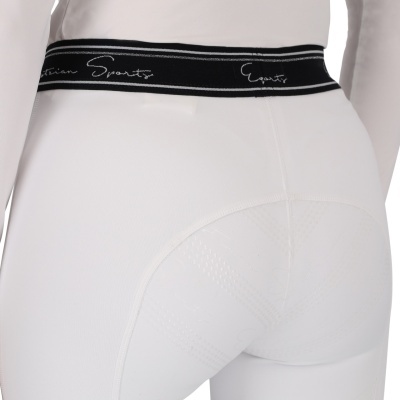 Roupa desportiva branca com faixa preta e padrão antiderrapante