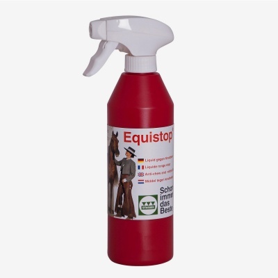 Frasco pulverizador vermelho Equistop com tampa branca e etiqueta com cavalo