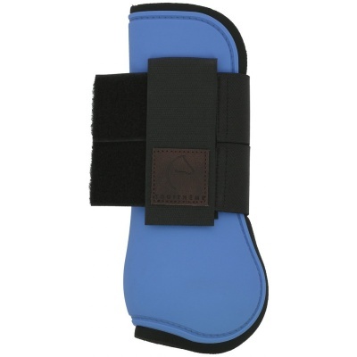 Proteção azul para cavalo com fechos de velcro pretos e etiqueta de couro castanho