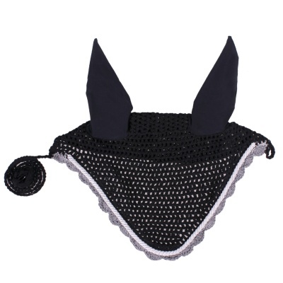 Touca de equitação preta com orelhas e borda cinza em malha sobre fundo branco