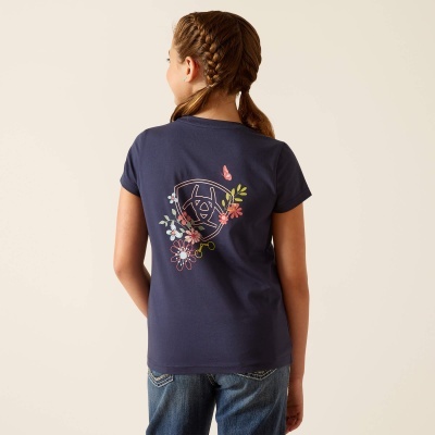 Camiseta azul escura para criança com estampa colorida nas costas