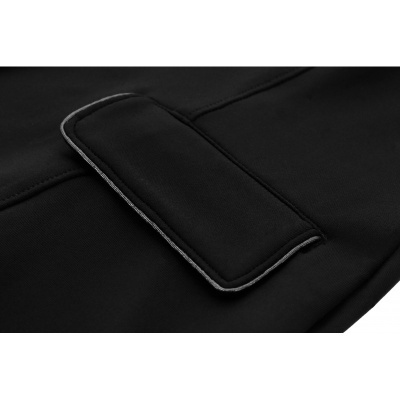 Bolso de casaco preto com remate cinza