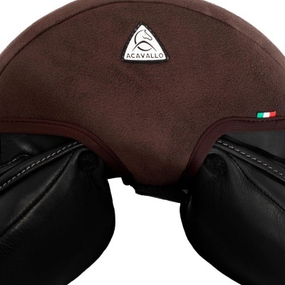 Bolsa para sela castanha com partes pretas e selo ACAVALLO