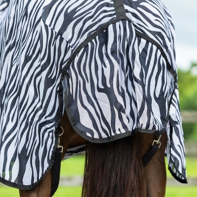 Manta para cavalo com padrão zebra