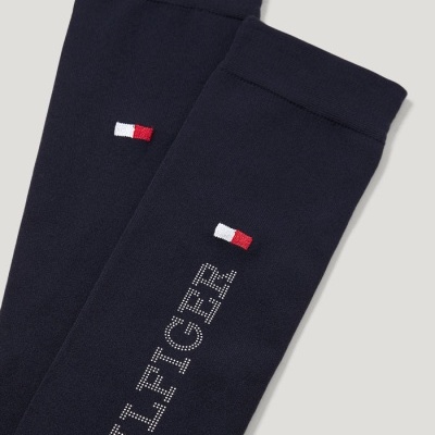 Meias pretas com bandeira e texto HILFIGER