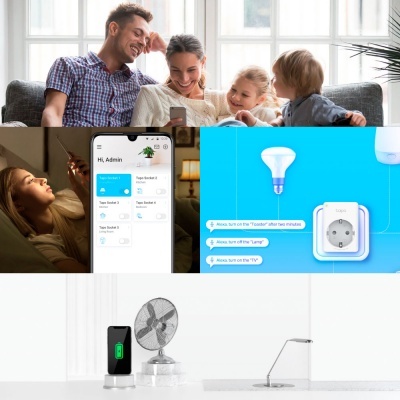 Família no sofá, mulher com smartphone, lâmpada LED e tomada inteligente com comandos de voz, telemóvel a carregar, ventilador e lâmpada de mesa