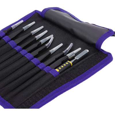 Conjunto de ferramentas de precisão num estojo preto com bordas roxas