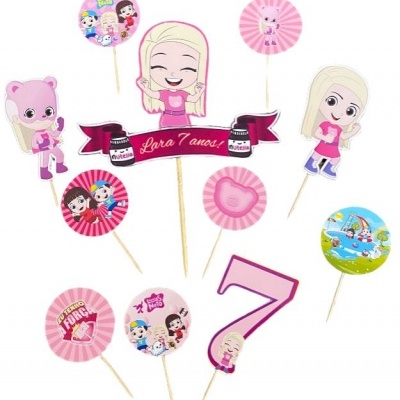 Toppers de bolo coloridos com personagens infantis e número 7