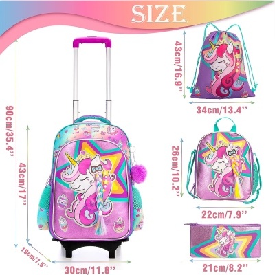 Conjunto escolar colorido com padrão de unicórnio em várias peças