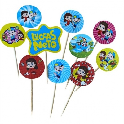Toppers para bolos coloridos com personagens animados e texto 'LUCAS NETO'