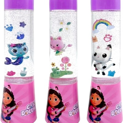 Três lâmpadas decorativas roxas com glitter e figuras de sereia azul, gato rosa e gato branco, base com imagem da rapariga e texto GABI DOLLS.