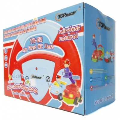 Caixa azul e vermelha de brinquedos de controlo remoto TopRace com carrinhos e personagens infantis