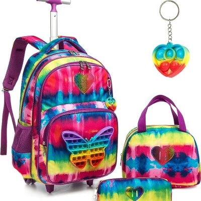 Conjunto tie-dye colorido com mochila com rodas, bolsa, estojo e chaveiro colorido