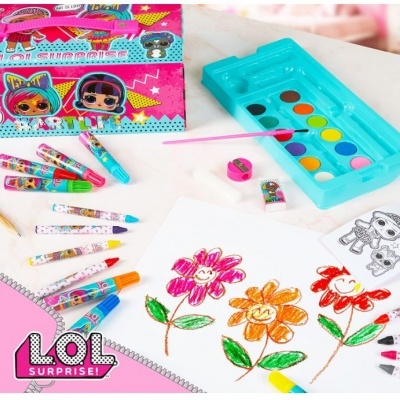 Material artístico LOL SURPRISE com lápis, canetas, paleta de tinta e desenhos coloridos