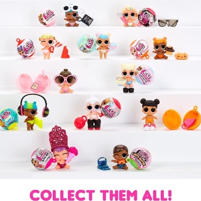 Bonecas LOL Surprise com acessórios e embalagens coloridas em degraus brancos