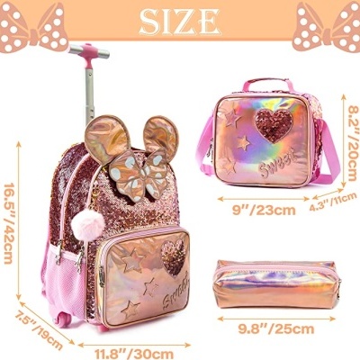 Conjunto rosa e dourado com mochila de rodas, lancheira e estojo com lantejoulas e texto Sweet