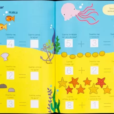 Página dupla de livro infantil colorido com fundo do mar, peixes e atividades de contagem em português.