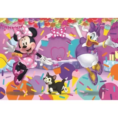 Minnie Mouse e Daisy Duck em cenário rosa com balões e confeitaria, gato preto e branco no centro.