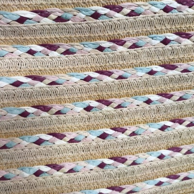 Pano trançado com linhas horizontais bege, azul claro, lilás e vinho