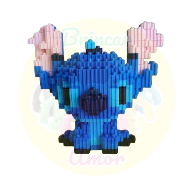 Figura 3D pixelizada azul e rosa de Stitch com braços erguidos
