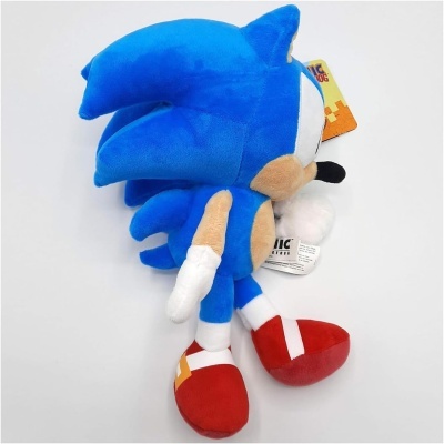 Pelúcia do personagem Sonic azul com sapatos vermelhos e luvas brancas