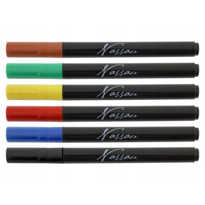 Cinco marcadores Nassau com tampas coloridas em fila