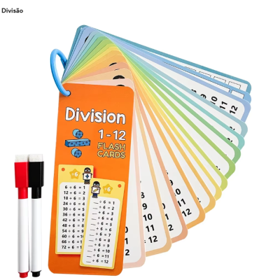 Cartas flash de divisão coloridas com canetas apagáveis