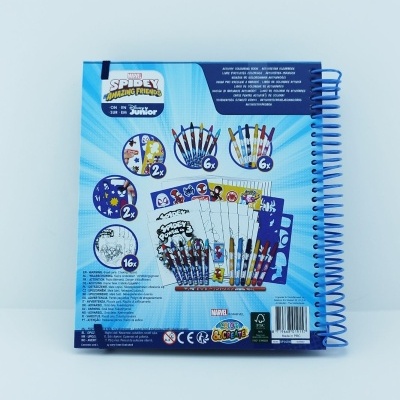 Livro de atividades Marvel Spidey com capa azul e espiral