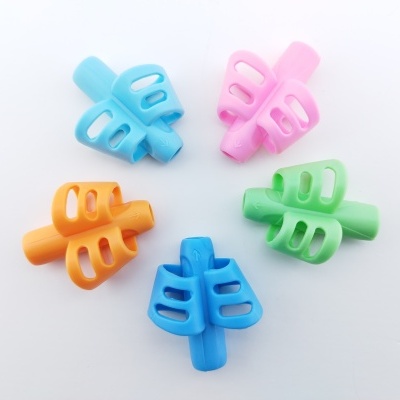 Tampas de silicone coloridas em forma de asas de anjo