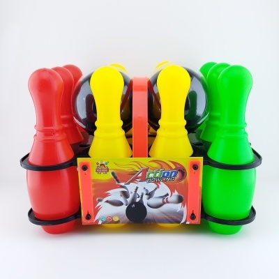 Conjunto de boliche infantil colorido com pinos em suporte plástico