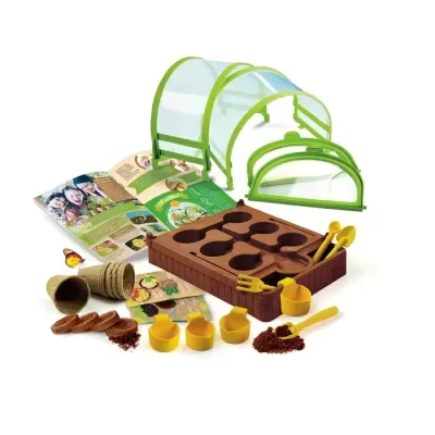 Kit de jardinagem com mini estufa verde, bandeja castanha e ferramentas amarelas