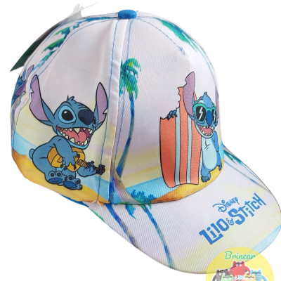 Boné branco colorido com personagens Stitch e texto Disney Lilo & Stitch