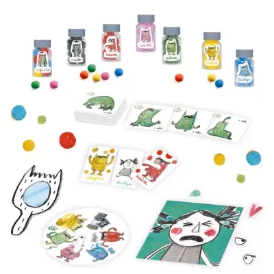 Jogo de cartas coloridas com frascos e bolas em fundo branco
