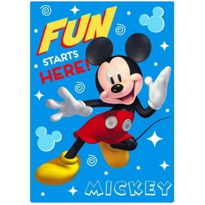 Capa de caderno escolar azul com Mickey Mouse e texto 'FUN STARTS HERE!'