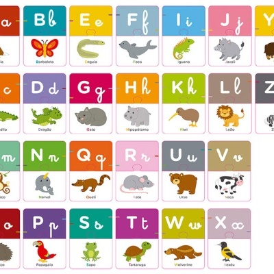 Cartas coloridas com letras do alfabeto e imagens de vários animais