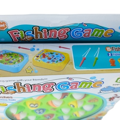 Caixa de jogo de pesca infantil colorido com varas de pesca e peixes de plástico