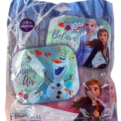 Protetores solares para carro Frozen II com personagens e texto num pacote plástico