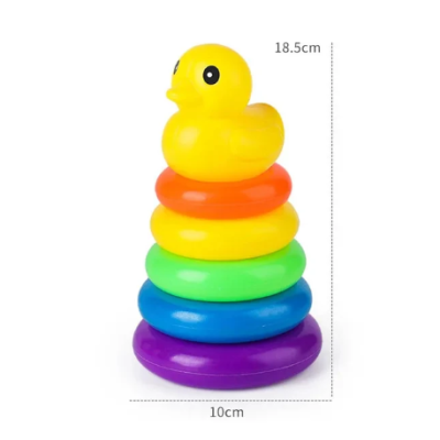 Brinquedo de empilhar com pato amarelo no topo e anéis coloridos de plástico