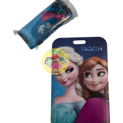 Porta-cartões com imagem de Elsa e Anna de Frozen e embalagem plástica com tecido azul estampado