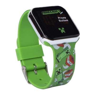 Relógio digital verde com bracelete decorada com personagens do Minecraft e texto no ecrã.