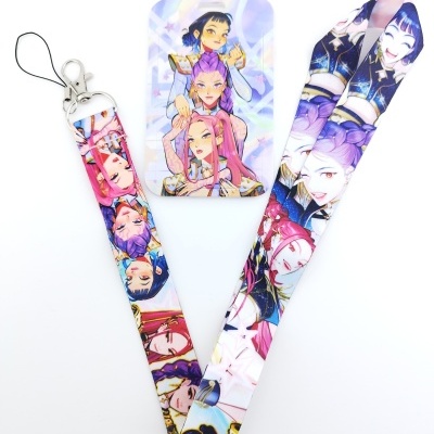 Colar plástico com desenho de personagens femininas e fita estampada colorida